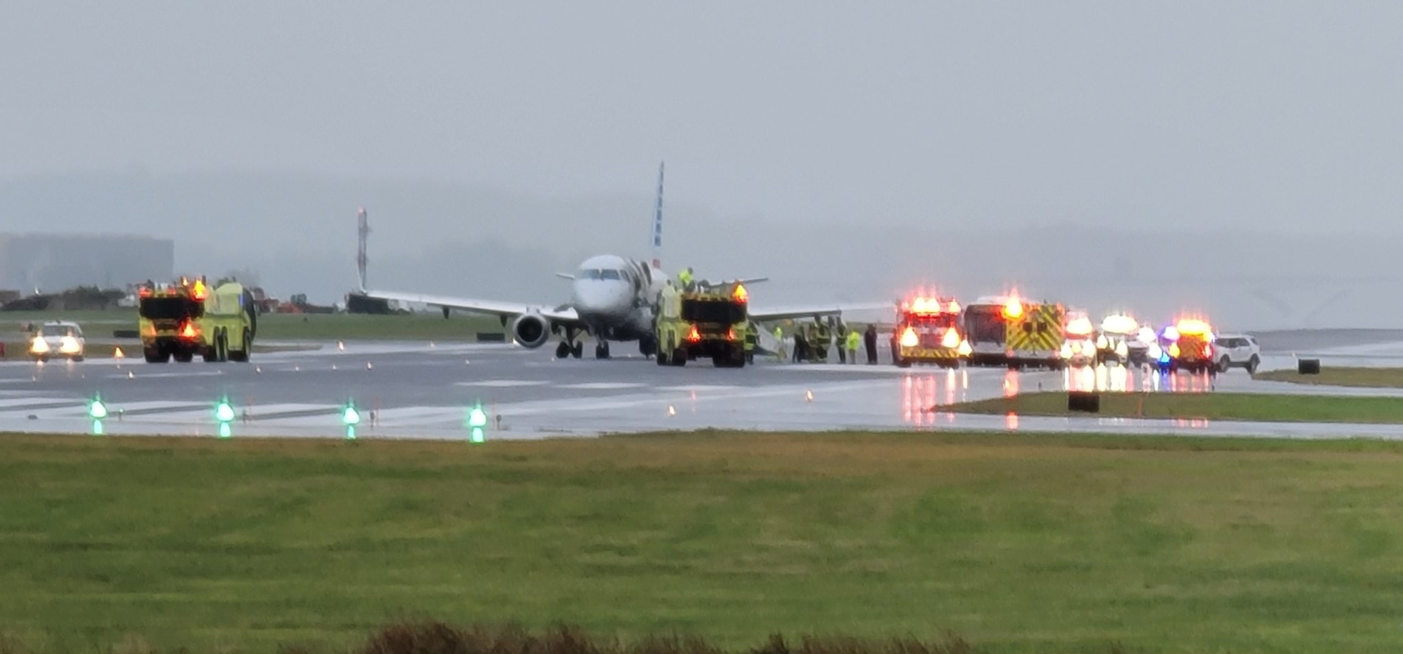 American Eagle (Republic Airways) Embraer E175LR aircraft (N404YX) blown a tire while suffering a hard landing at Ronald Reagan National Airport.